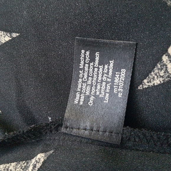 Lane Bryant Women's Sheer Style Star High Low Blouse with Back Slit Size 14/16 - Picture 10 of 15